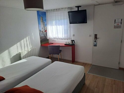 Premiere Classe Rouen Sud - Oissel, Book Hotel Hoteller i Upper Normandy med parkering, Parkering