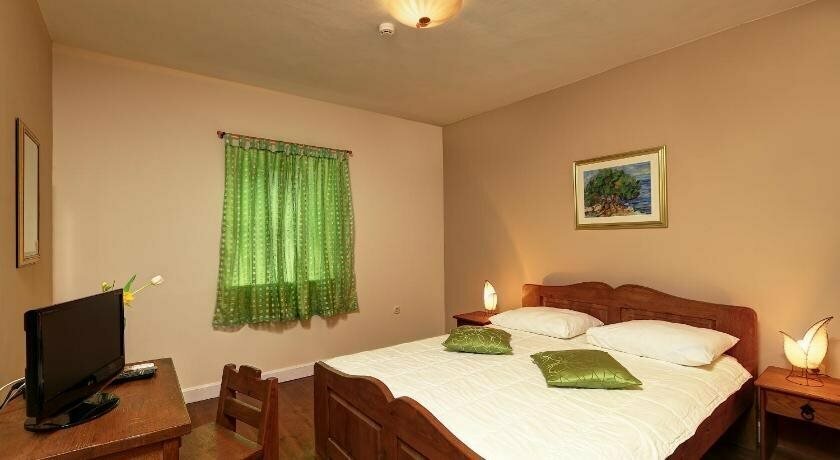 Villa Varoš-Charming Stone House in Split Old Town