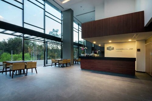Hampton Inn By Hilton San Luis Potosi, Забронировать Отель Отели Сана Луис Потоси с парковкой, Парковка