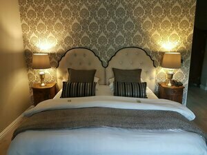 Riverside Boutique Hotel