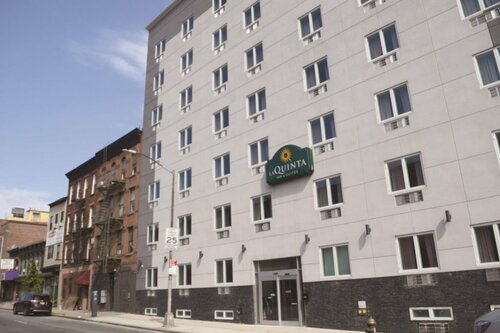 La Quinta Inn & Suites by Wyndham Brooklyn Central, Забронировать Отель Отели Нью-Йоркской агломерации с парковкой, Парковка