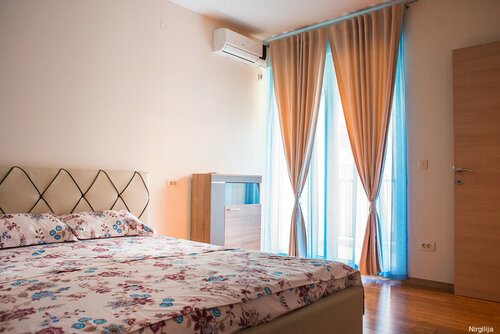 Apartments Nirgilija, Book Lejlighed Hoteller i Tivat med parkering, Parkering