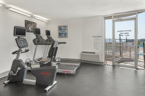 Holiday Inn Charleston-Riverview, Rezervasyon Otel West of the Ashley Charleston Area