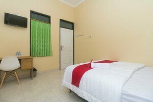 RedDoorz Syariah near Stasiun Madiun
