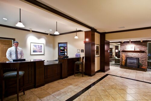 Staybridge Suites Lansing - Okemos by IHG, Book Hotel Hoteller i Michigan med pool, Swimmingpool