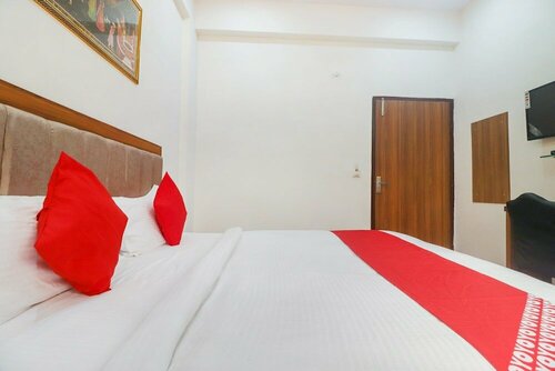 Taj Royal by OYO Rooms, Забронировать Отель Отели штата Уттар-Прадеша 3 звезды, 3*