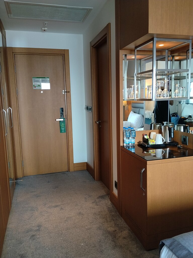 ‪Holiday Inn Istanbul