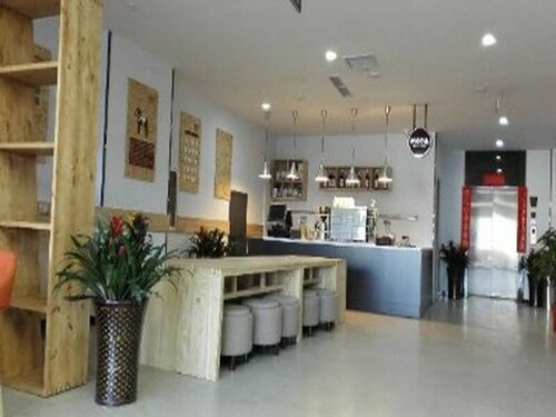 7 Days Inn Premium Tangshan Fengnan Shuanghu Jinyuan Branch, Book Hotel Hotels in Hebei with Parking, Parking