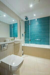 The Eaton Oak, Rezervați Hotel Hoteluri de afaceri în Merseyside, 4* 5*