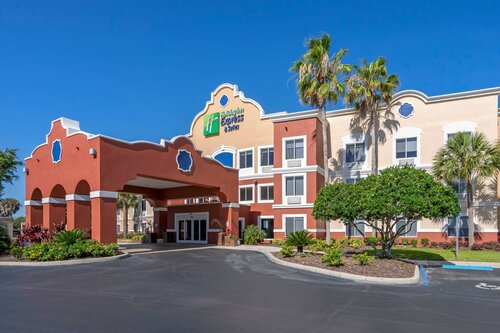 Holiday Inn Express Hotel & Suites - The Villages, Rezervovat Hotel The Villages Florida