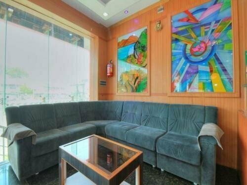 OYO 15948 Hotel Srees, Varaa Hotelli Tiruchirapalli Tamil Nadu