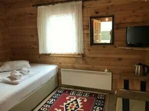 Pilita, Забронировать Отель Отели Чамлыхемшин с парковкой, Парковка