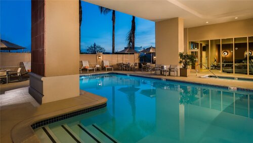 Hilton Santa Clara - Newly Renovated, Забронировать Отель Санта Клара Silicon Valley, рядом с Стадион «Ливайс»