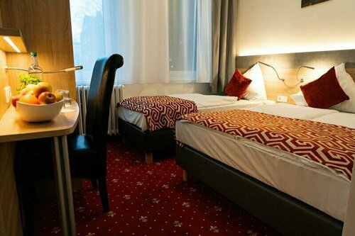 Hotel Stadion Stadt, Забронировать Отель Штеллинген Гамбург, рядом с Зоопарк Хагенбека