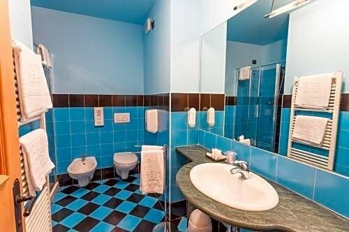 Hotel Arisch, Забронировать Отель Априка Valtellina, рядом с Бугельный подъёмник Сан Пьетро (нижняя станция)