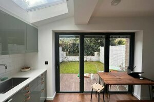 Contemporary 1 Bedroom Apartment in Peckham With Garden