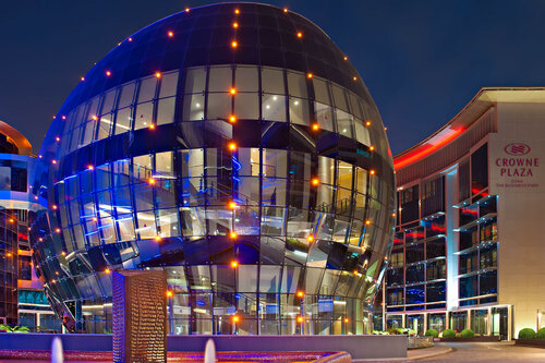 Crowne Plaza Doha - The Business Park, Rezervasyon Otel Zone 1 Doha, Qatar Billiards &amp; Snooker Federation yakınında