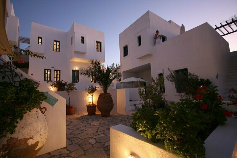 Oias Sunset Apartments