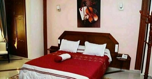 Hôtel les Ambassadeurs, Boek Hotel Oran Algerije