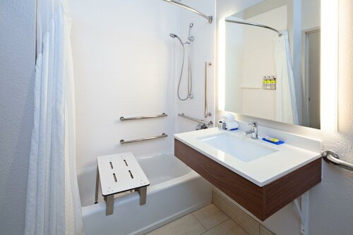 Holiday Inn Express & Suites Rancho Mirage, Κράτηση Ξενοδοχείο Ράντσο Μιράζ Coachella Valley