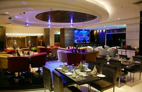 Hotel Shivalikview, Book Hotel Hoteller i Chandigarh Region med pool, Swimmingpool