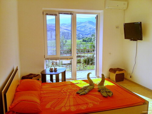 Uskut Guest house, Rezervați Pensiune  