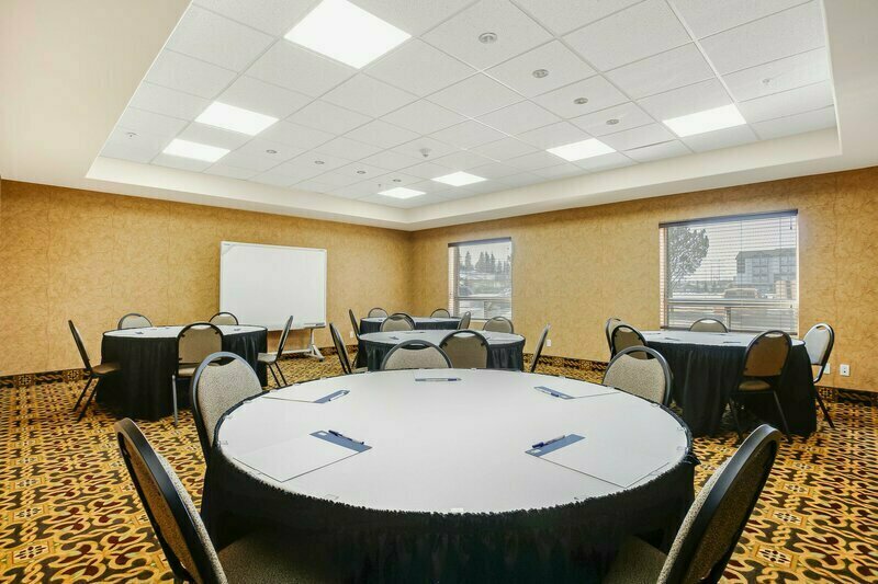 Lakeview Inns & Suites - Slave Lake