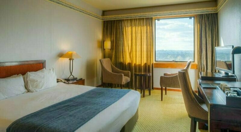 Rainbow Towers Hotel