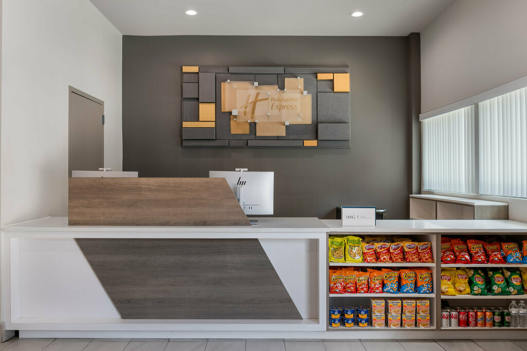 Holiday Inn Express & Suites Bronx - Zoo Area by Ihg