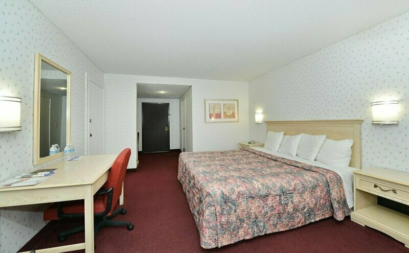 Lax Stadium Inn