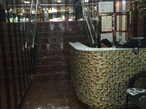 Jiangyang Business Hotel (Shanghai Jiamusi Road), Buchen Sie Hotel Hotels in Shanghai mit Parkplatz, Parkplätze