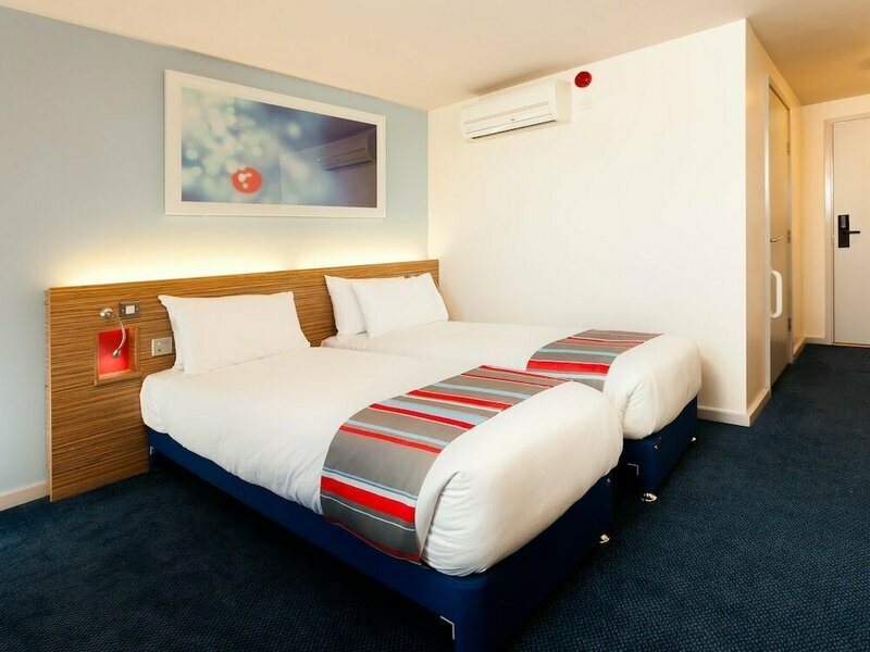 Travel Lodge