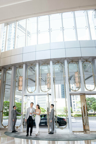 Four Seasons Hotel Hong Kong, Buchen Sie Hotel Hong Kong China, in der Nähe von Edward Youde Aviary