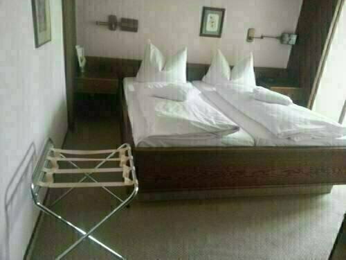 Hotel Garni Taunus, Забронировать Отель Бад-Зоден Таунус