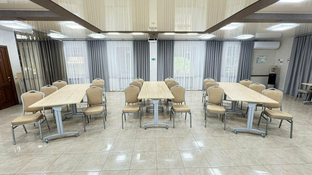 Aura City Hotel