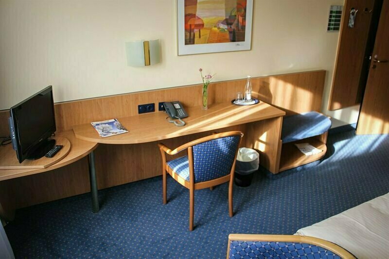 City Hotel