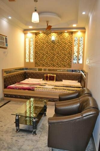 Taj Shiro Homestay