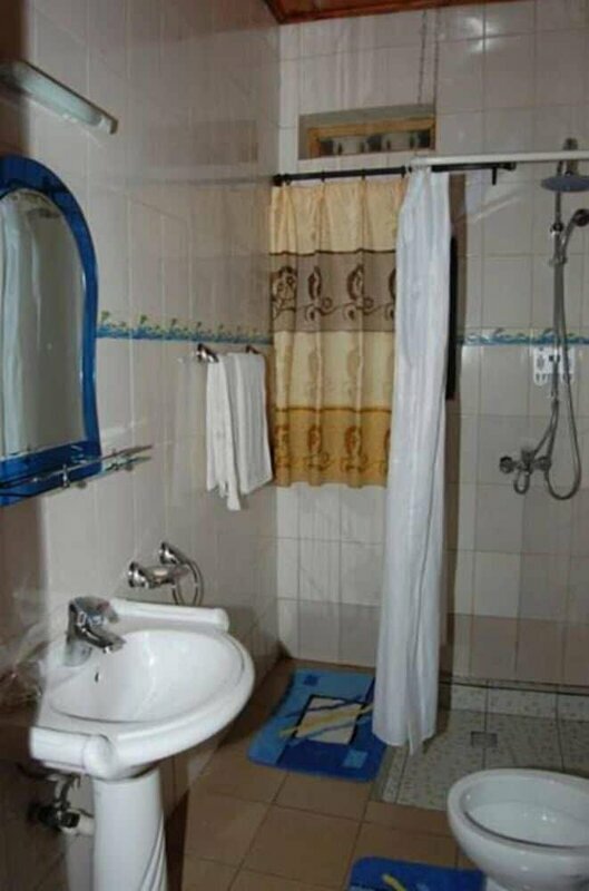 Step Town Hotel