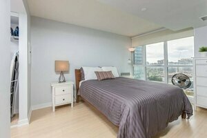 Dt City 1 Br by Jays, Mtcc, Cn Tower