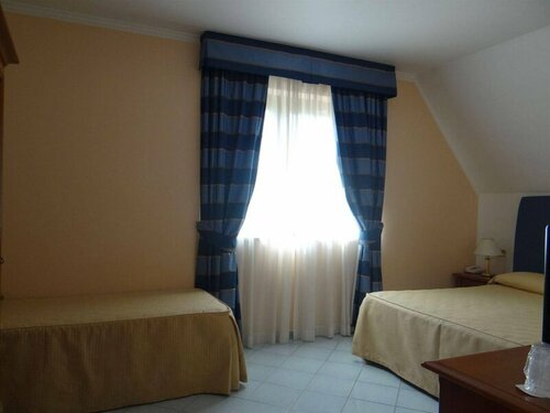 Hotel Villa Albani, Buchen Sie Villa Nocera Superiore Kampanien