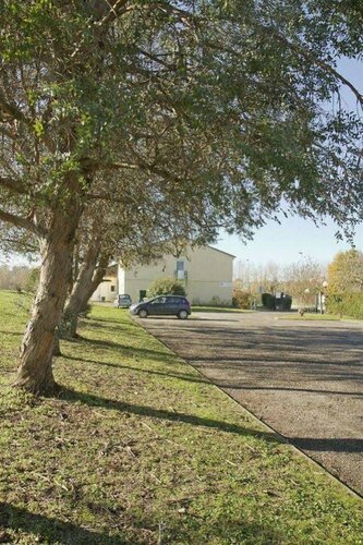 Hotel - Restaurant du Lac - Agen, Забронировать Отель Ажен Lot-et-Garonne, рядом с Стадион Armandie