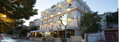 Hotel Gaggiano, Reserva ahora Hotel Hoteles en Gargano con piscina, Piscina
