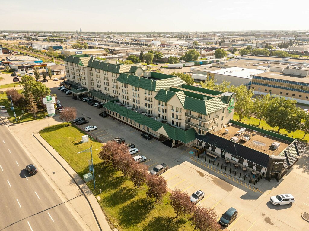 Greenwood Inn & Suites Edmonton