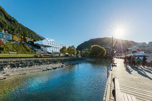 Crowne Plaza Queenstown by IHG, Забронировать Отель Куинстаун 