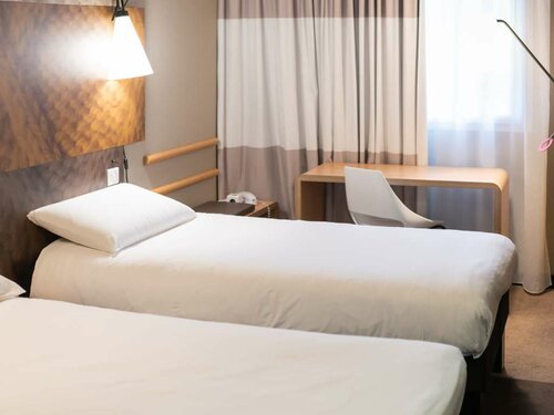 B&B HOTEL Lyon Caluire Cité Internationale, Prenota Hotel Caluire-et-Cuire Rodano