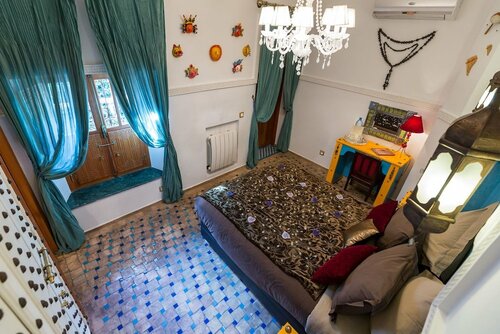 Riad Asrari Hammam spa, Забронировать Отель Отели Марракеш-Тенсифт-Эль-Хауз с парковкой, Парковка
