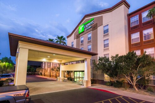 Holiday Inn Express & Suites Phoenix Airport, Забронировать Отель Финикс Phoenix Metropolitan Area