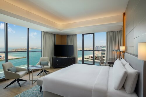 Hilton Dubai Palm Jumeirah, Забронировать Курортный отель Отели Дубая с питанием, Пансион