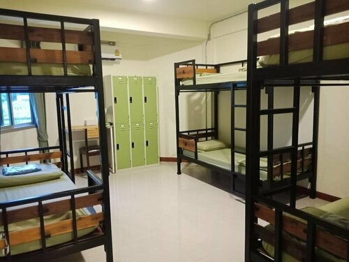 OYO 928 Leaf Hostel, Забронировать Хостел Недорогие отели Чиангмай, рядом с Kad Suan Kaew Shopping Centre, недорого