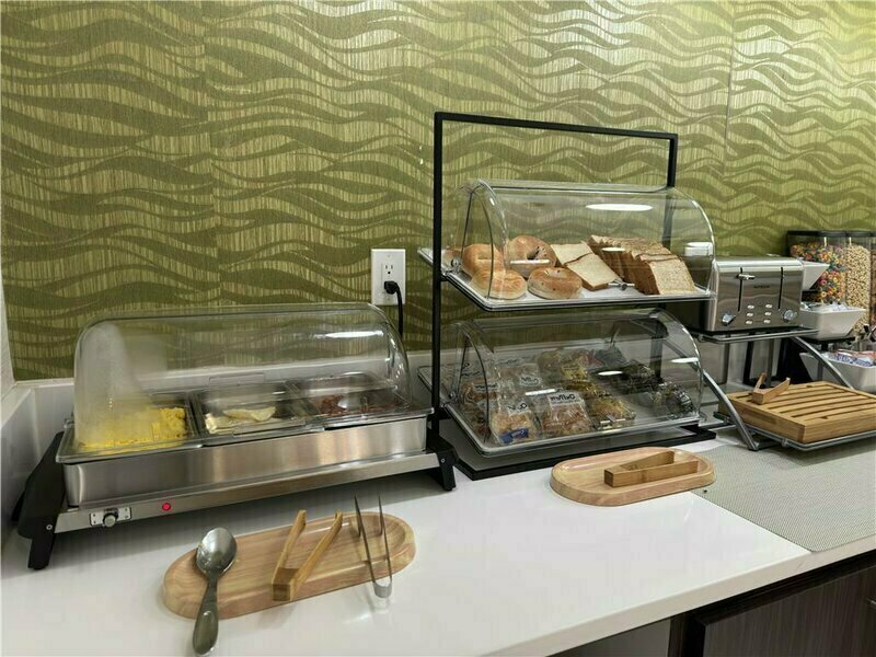 Quality Inn & Suites Near White Sands National Park
